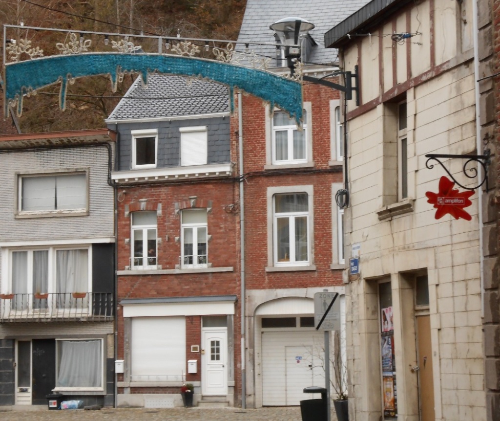 Haus Sanierung kostet Geld